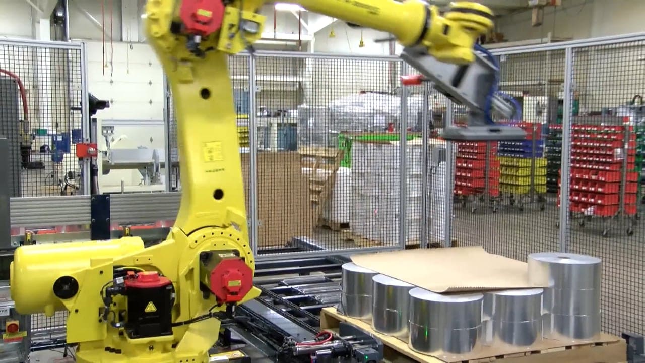 Robotic Palletizing XL Rolls